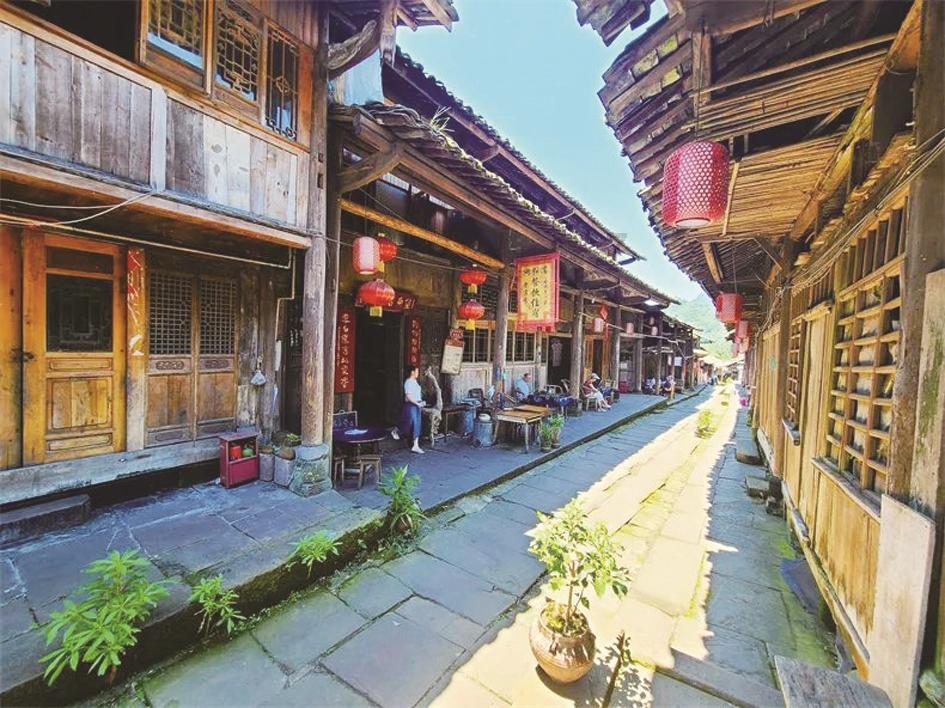 (乡村行·看振兴)新业态激发县域经济活力 “即时零售”助“小店”拓赛道